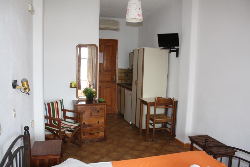 Amorani Studios Batsi  Ngoại thất bức ảnh