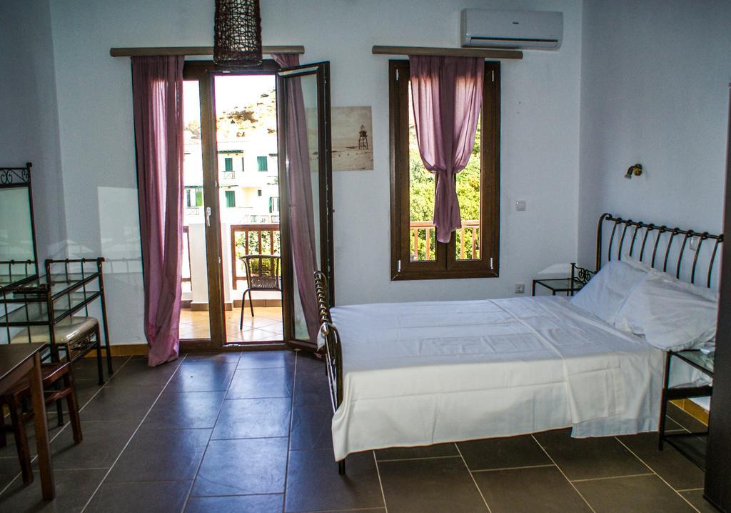 Amorani Studios Batsi  Ngoại thất bức ảnh