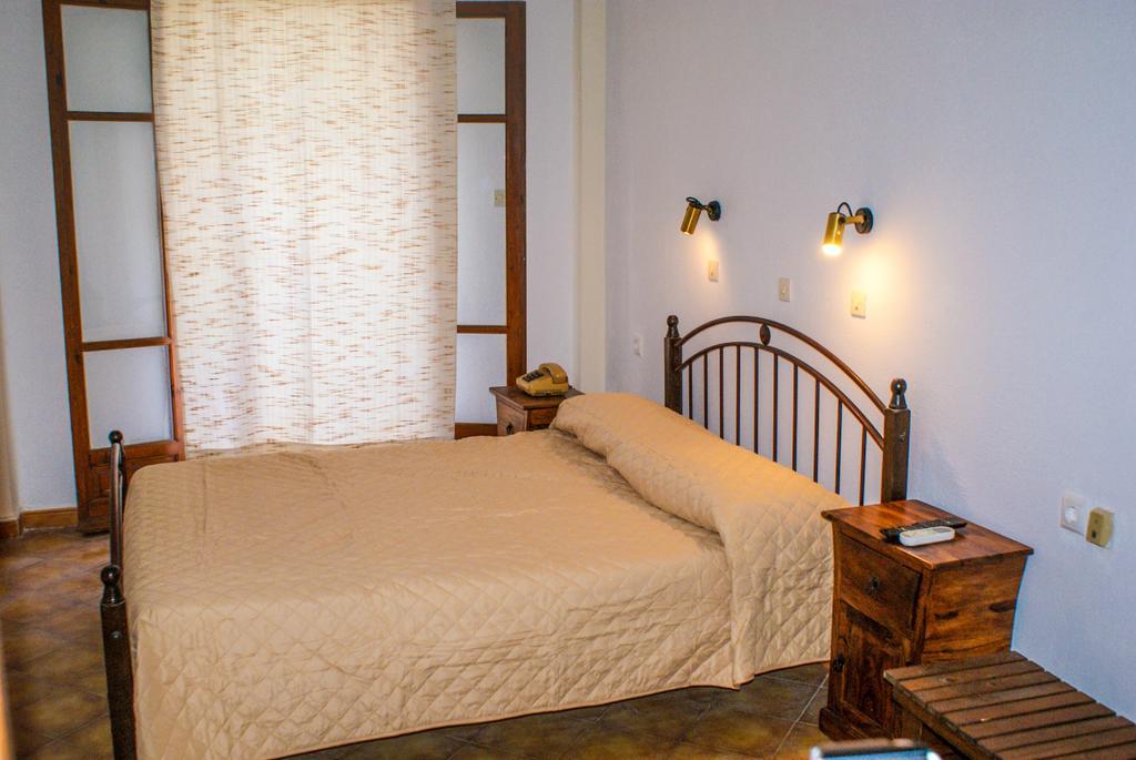 Amorani Studios Batsi  Ngoại thất bức ảnh