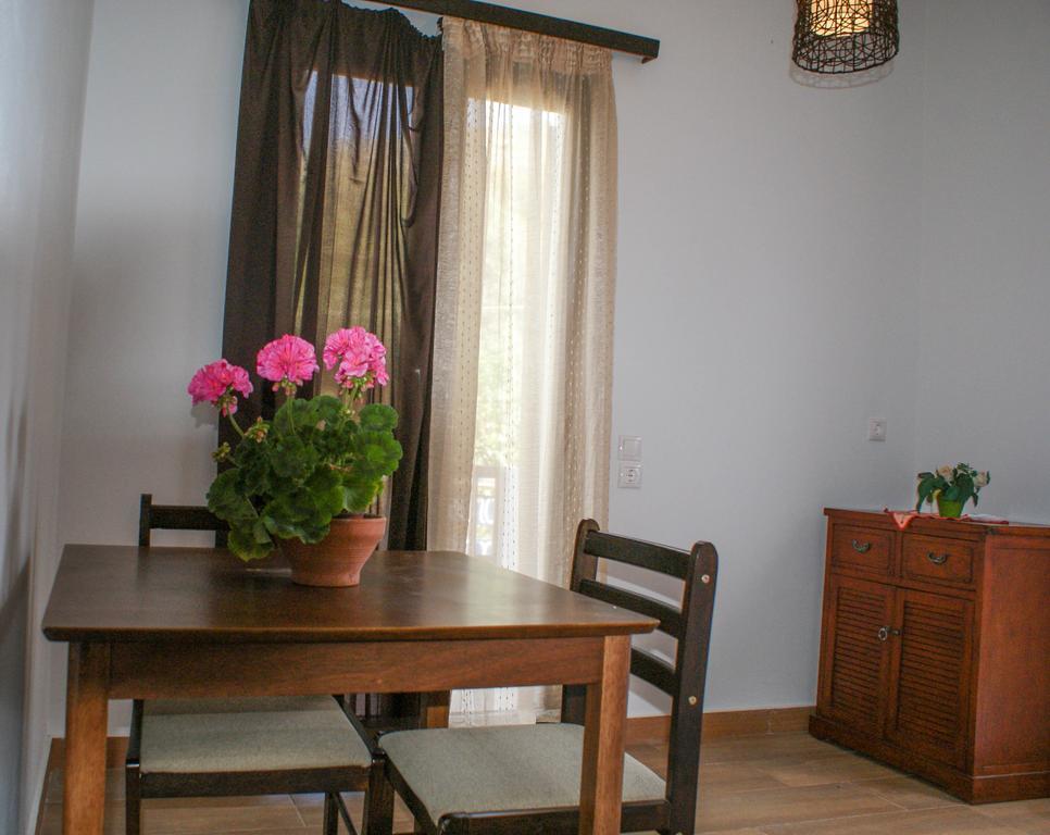 Amorani Studios Batsi  Ngoại thất bức ảnh